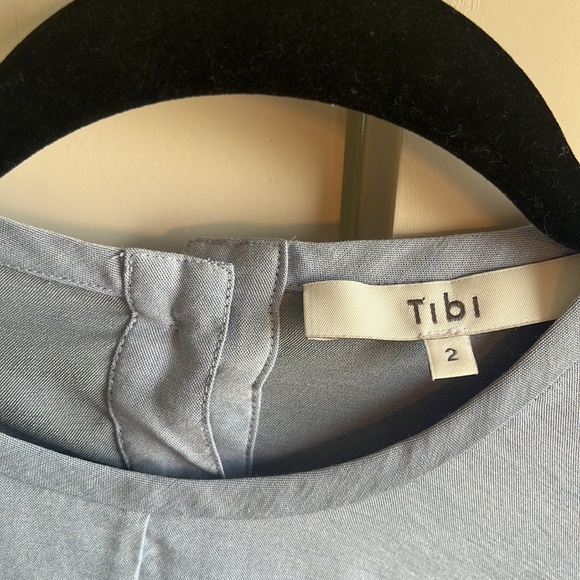 Tibi 2 light blue asymmetrical blouse button detail elastic sleeves top shirt - Picture 2 of 9